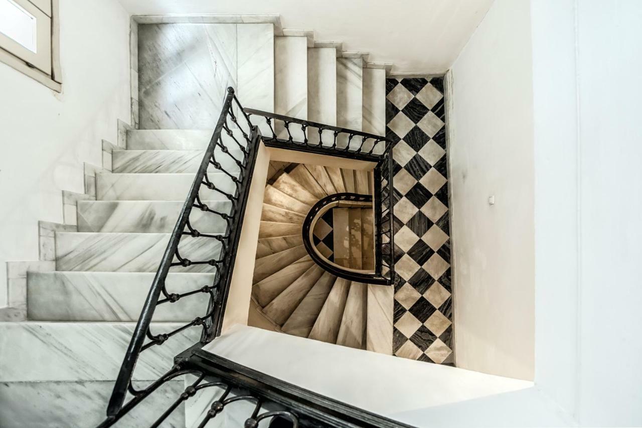 -malagasunapts- Vibrant Historic Centre Malaga